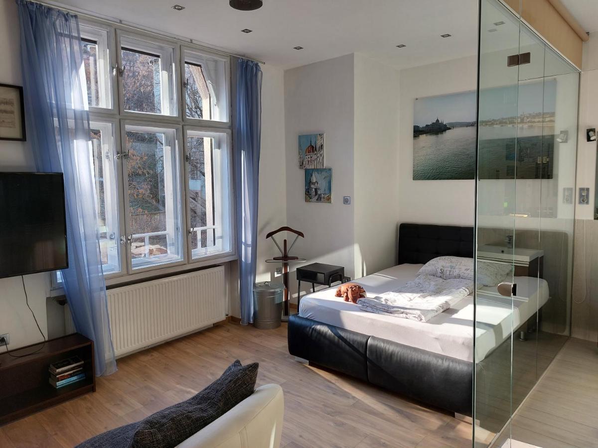 Sunny Studio At The Castle Budapest Extérieur photo