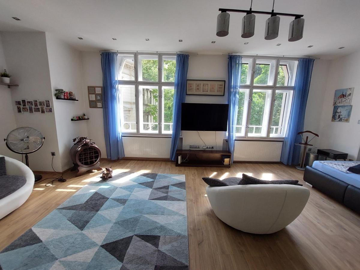 Sunny Studio At The Castle Budapest Extérieur photo