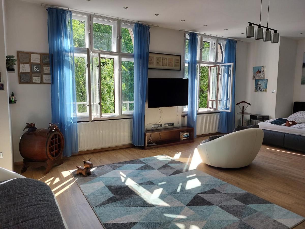 Sunny Studio At The Castle Budapest Extérieur photo