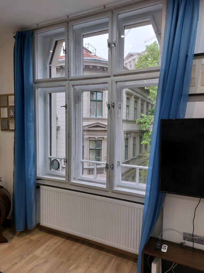 Sunny Studio At The Castle Budapest Extérieur photo