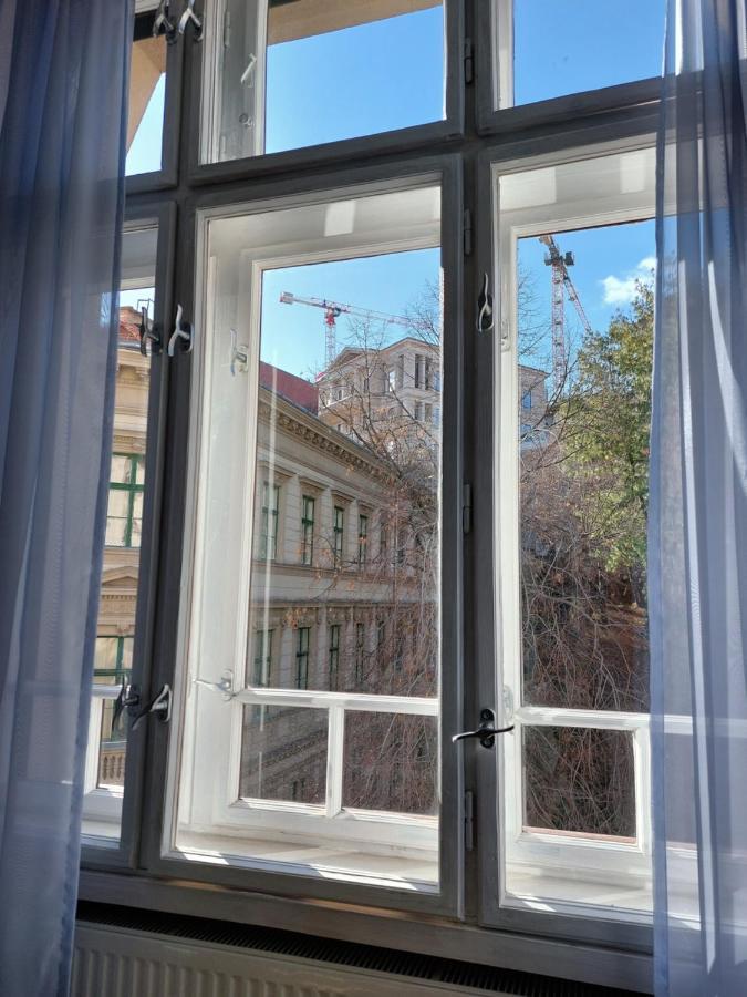 Sunny Studio At The Castle Budapest Extérieur photo